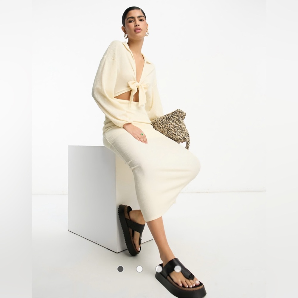 long sleeve tie front midi dress in cream size 4